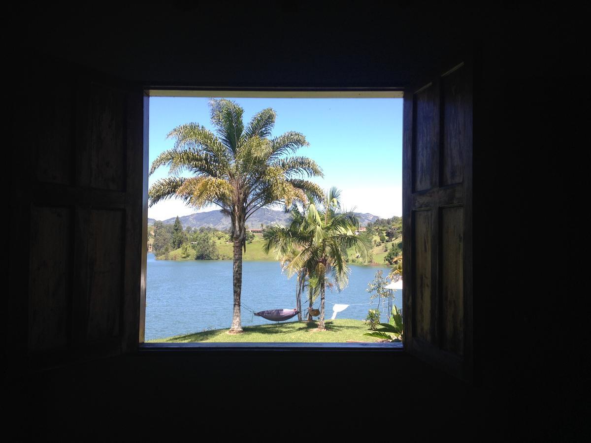 Casa Finca Tipica The Lake Hotel Guatape Ngoại thất bức ảnh