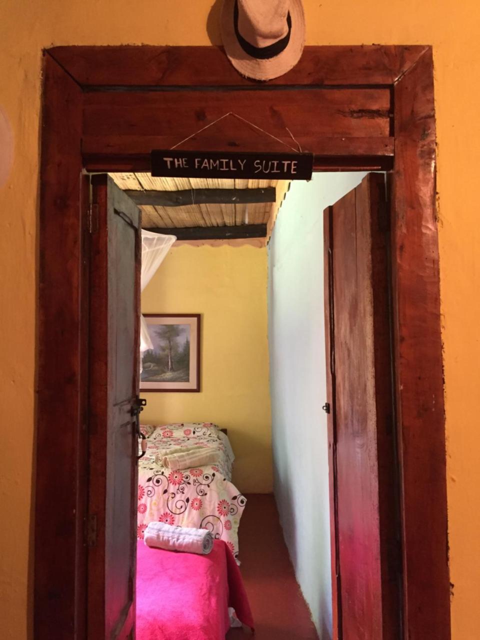 Casa Finca Tipica The Lake Hotel Guatape Ngoại thất bức ảnh