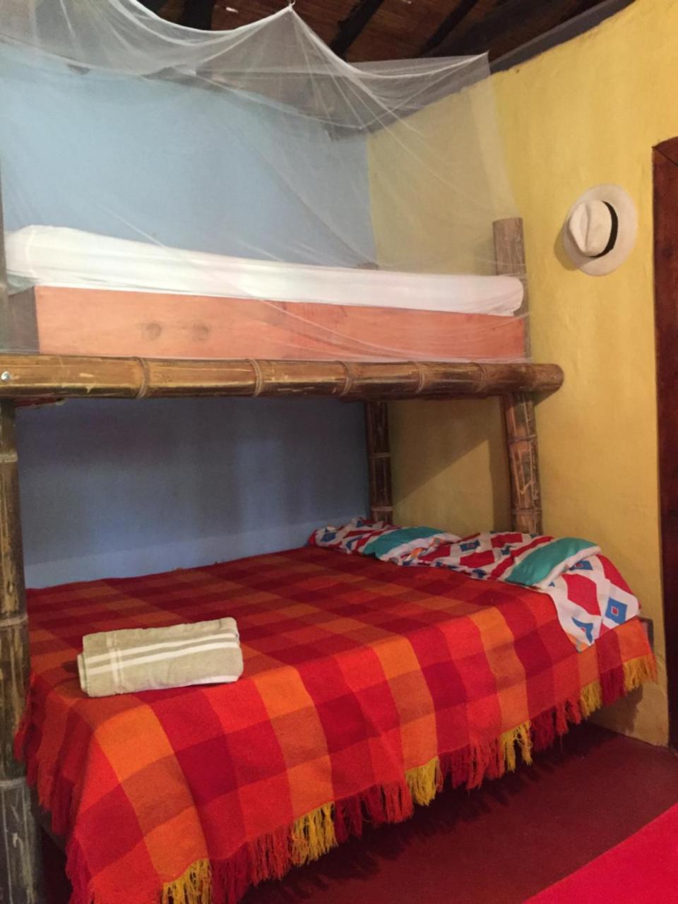 Casa Finca Tipica The Lake Hotel Guatape Ngoại thất bức ảnh