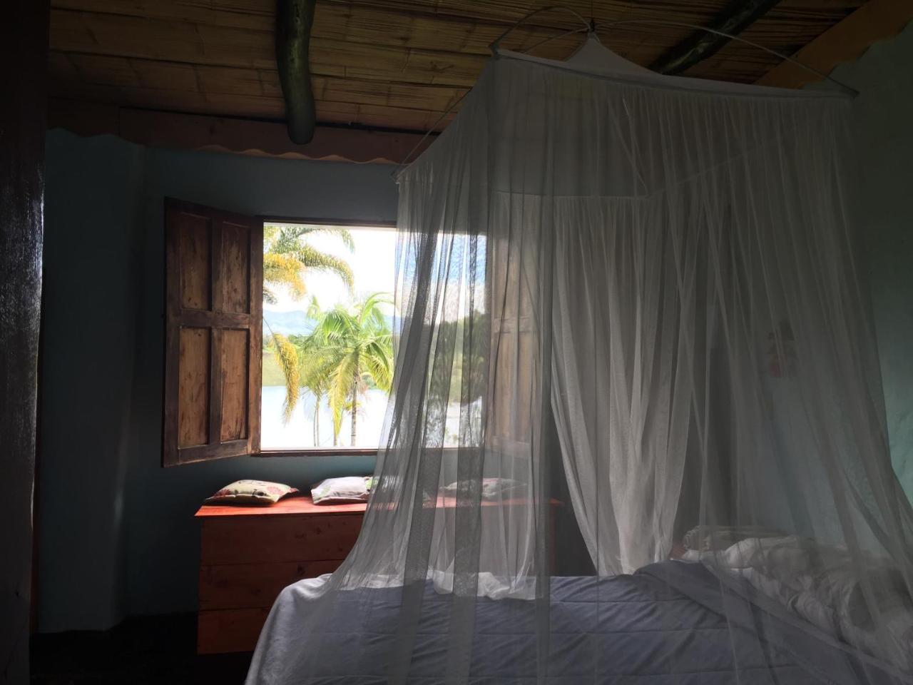 Casa Finca Tipica The Lake Hotel Guatape Ngoại thất bức ảnh